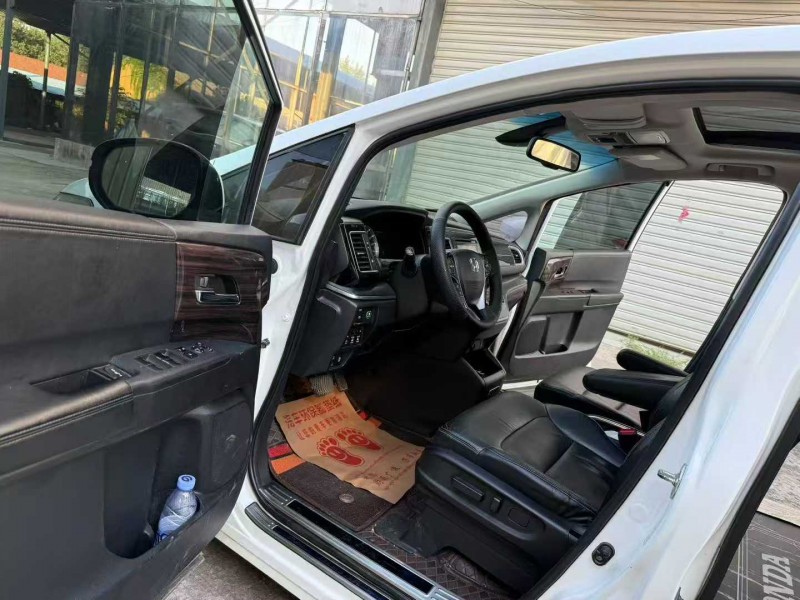 徐州16年本田艾力绅4