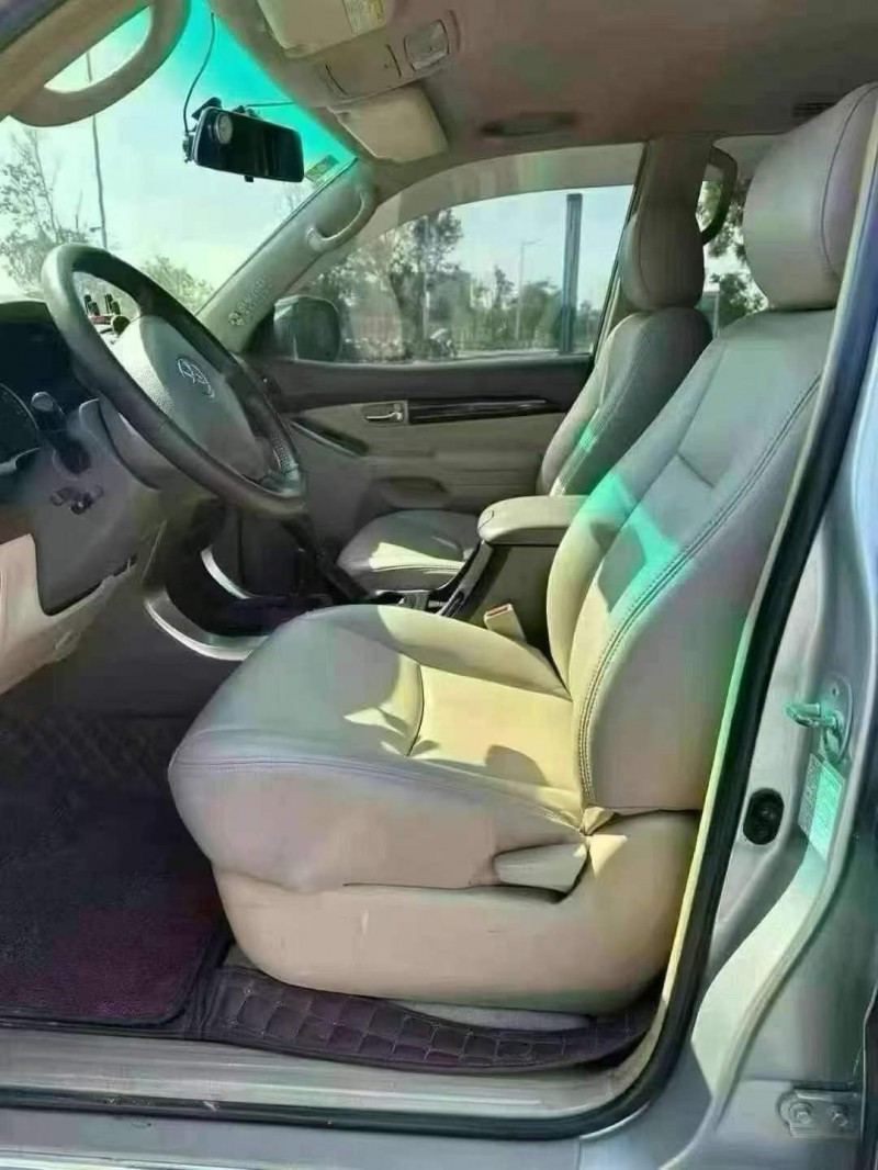 東莞03年豐田普拉多4