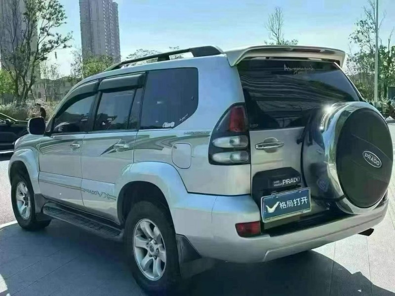 東莞03年豐田普拉多8