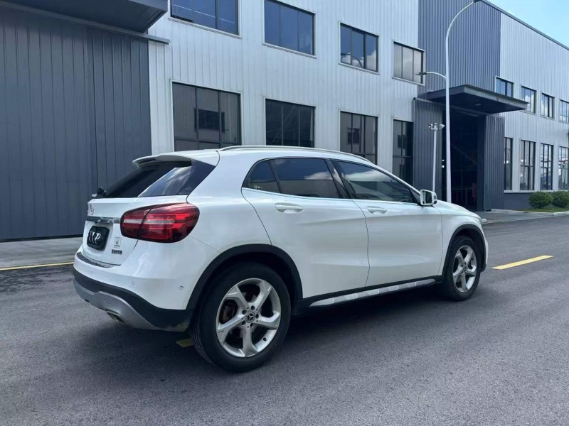 徐州18年奔驰GLA4