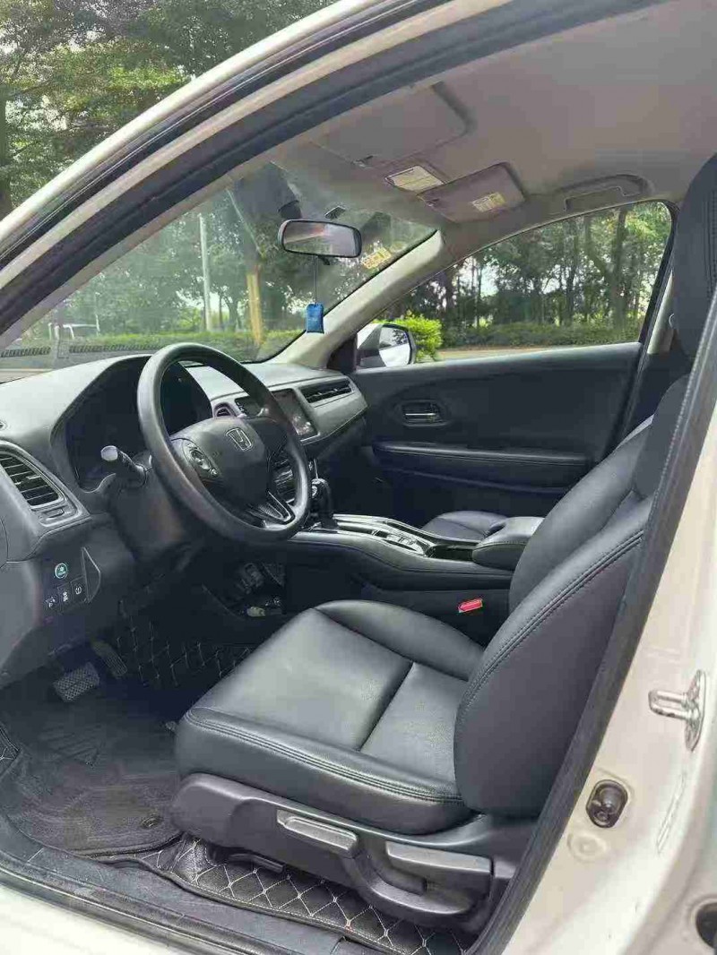 东莞21年本田缤智3