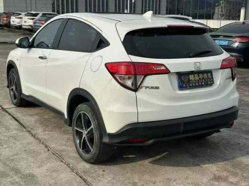 东莞20年本田缤智3