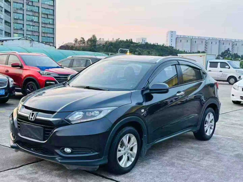 东莞19年本田缤智2