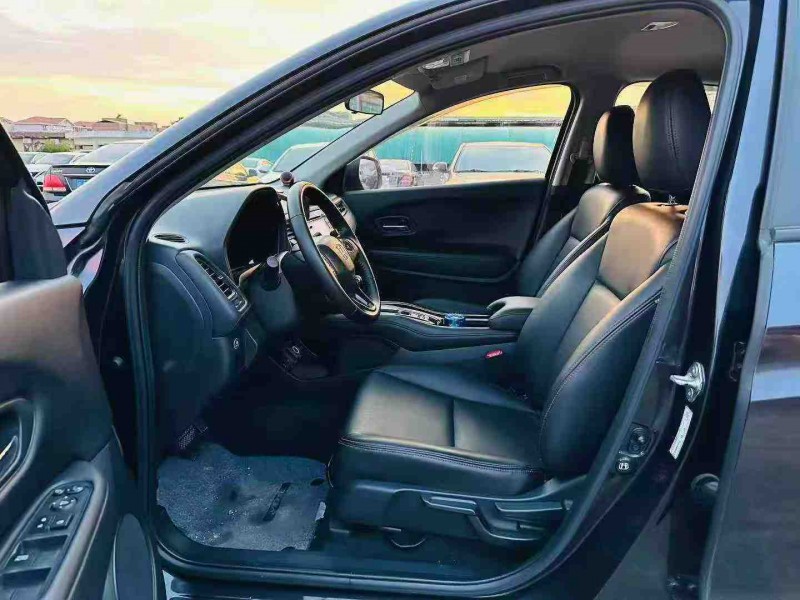 东莞19年本田缤智5