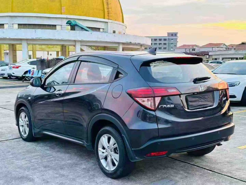 东莞19年本田缤智7