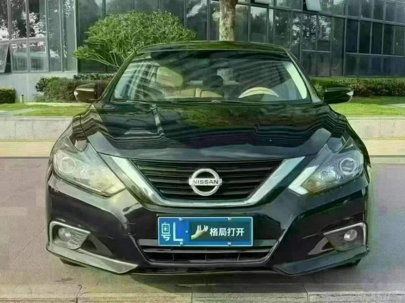 東莞18年日產天籟1