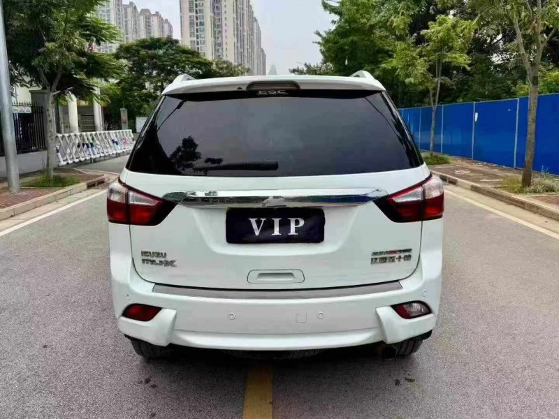 钦州17年五十铃牧游侠9