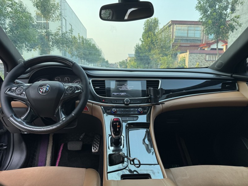 新乡16年别克凯越5