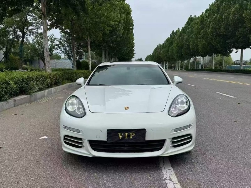 青島15年保時捷帕拉梅拉1