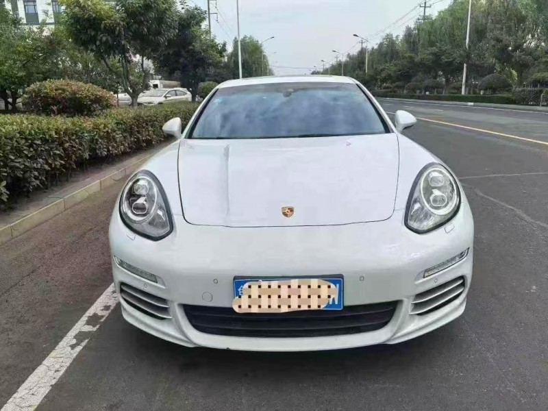 青島16年保時捷帕拉梅拉1