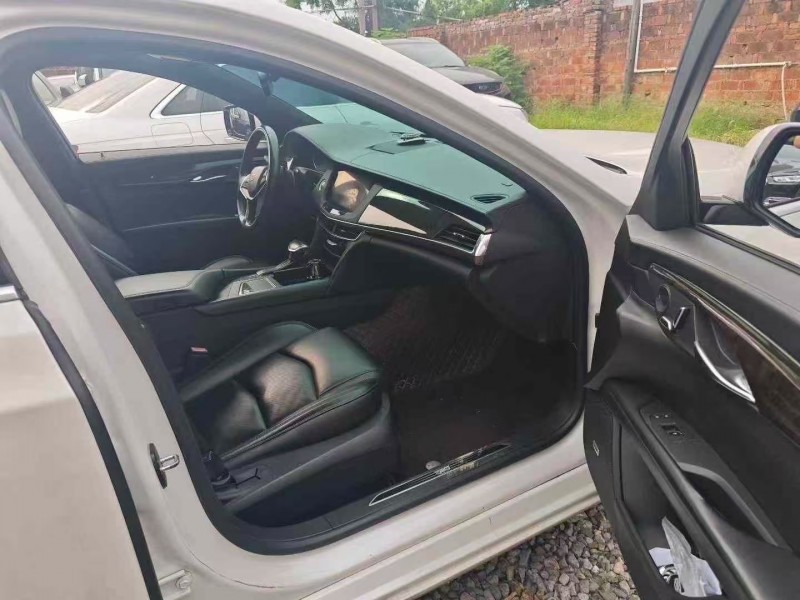 臺州16年凱迪拉克CT65