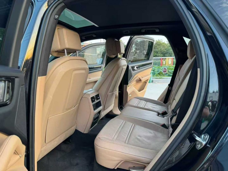 徐州19年保時捷卡宴7