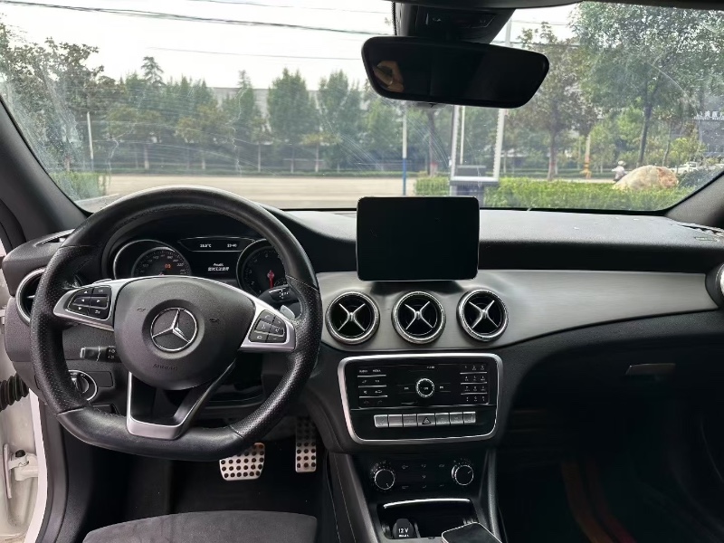 枣庄18年奔驰CLA7