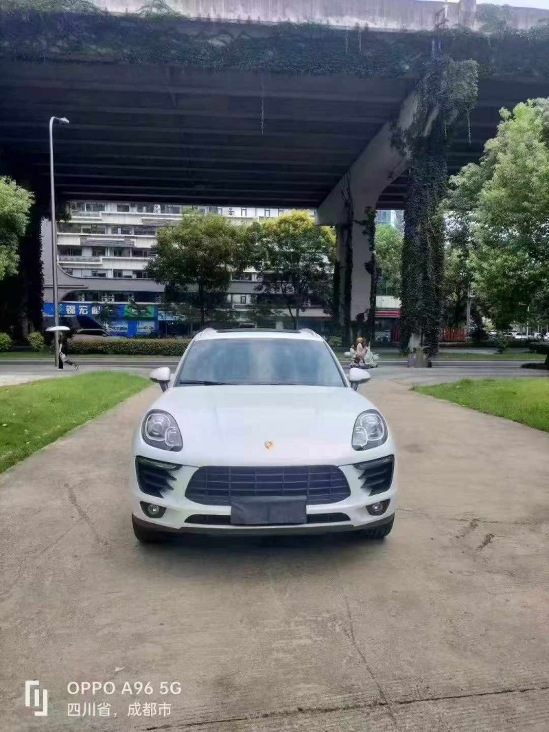 德陽15年保時捷Macan1