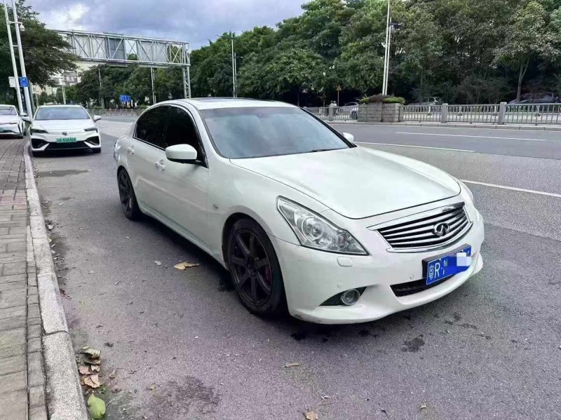 廣州12年英菲尼迪G253