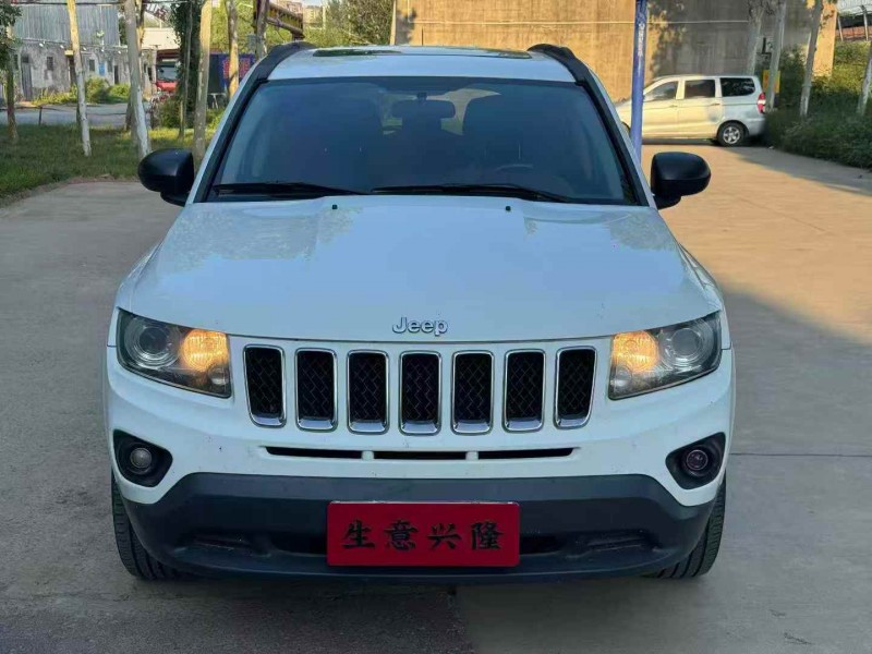 鄭州13年Jeep指南者1