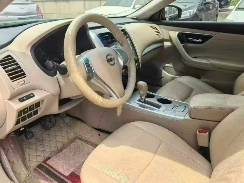 九江18年日产天籁7