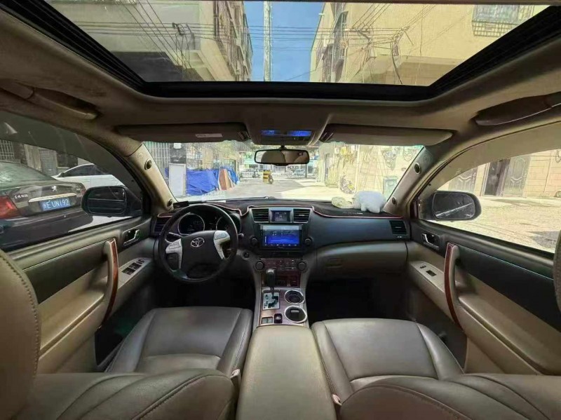 莆田10年丰田汉兰达4