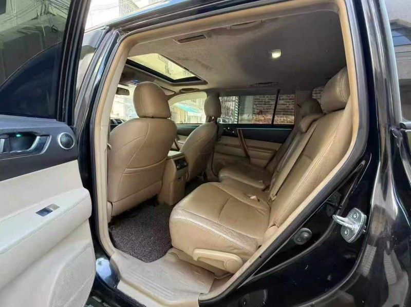 莆田10年丰田汉兰达7