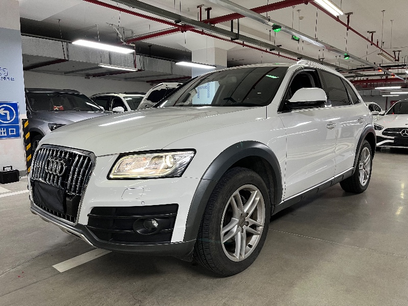 成都18年奥迪Q53