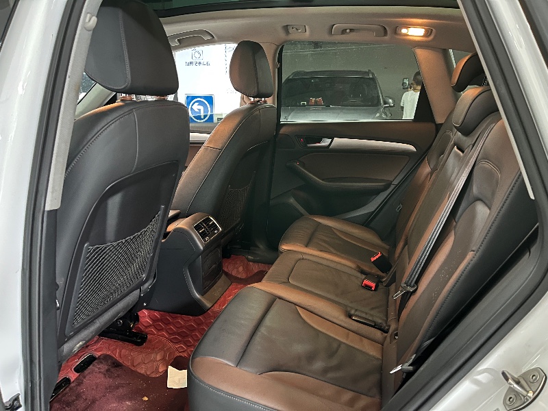 成都18年奥迪Q55