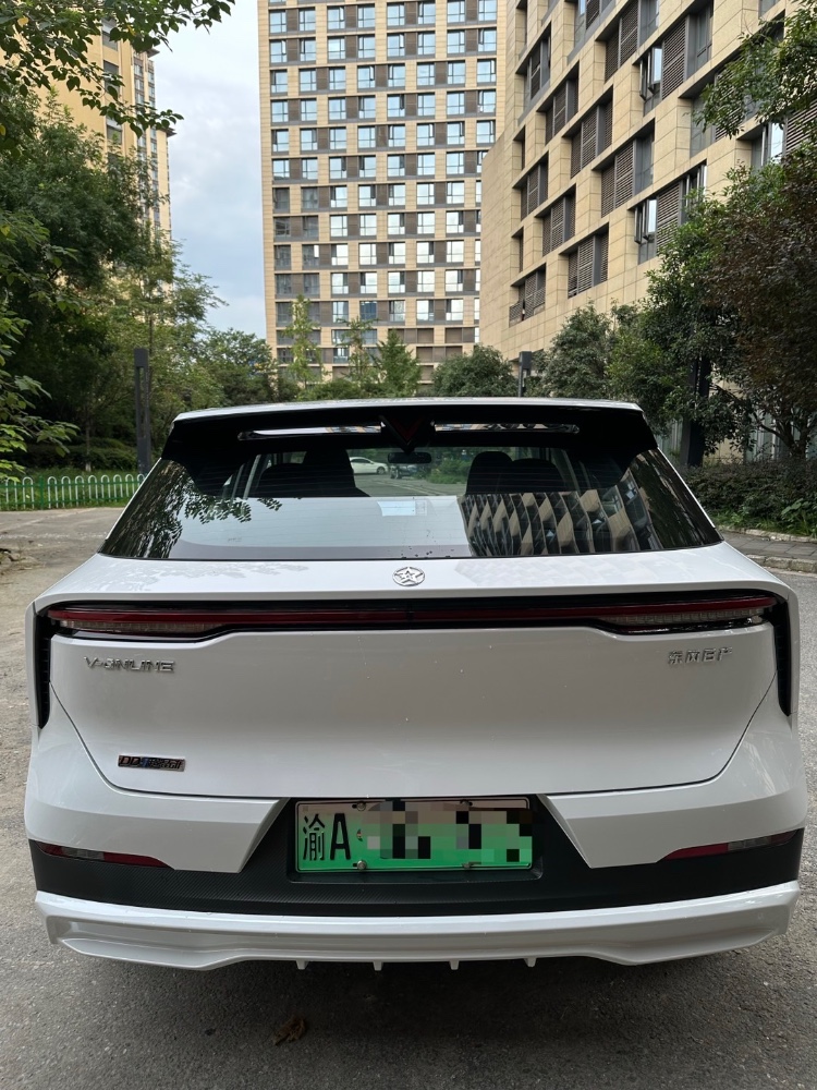 成都25年啟辰大V8