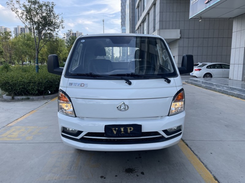 濟寧24年長安汽車跨越1