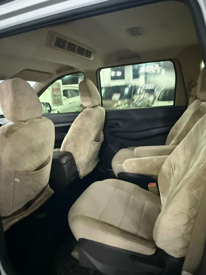 曲靖21年五菱汽车宏光4