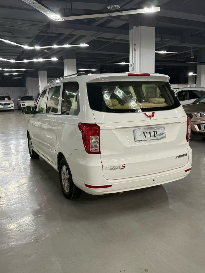 曲靖21年五菱汽车宏光6