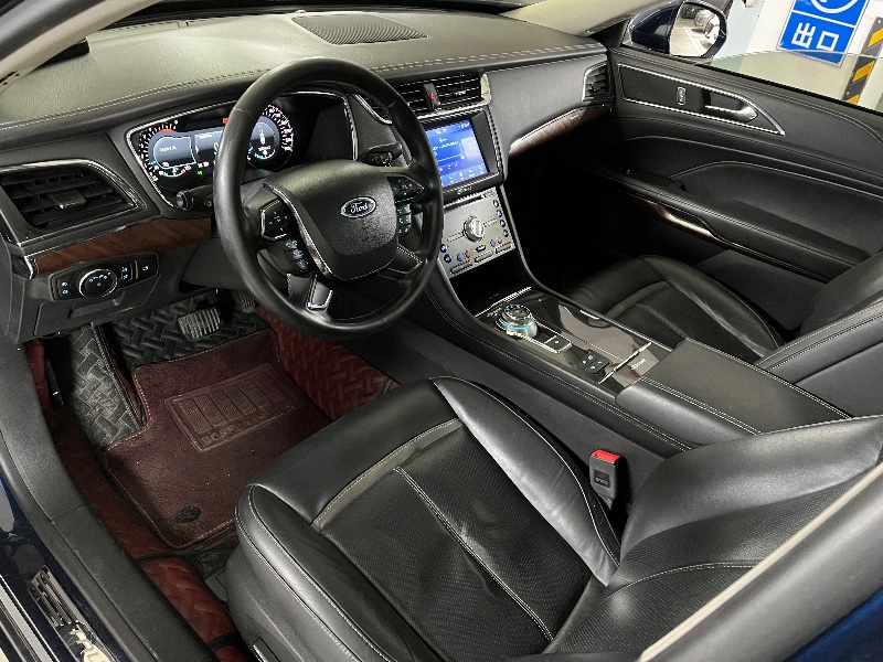 成都17年福特金牛座4