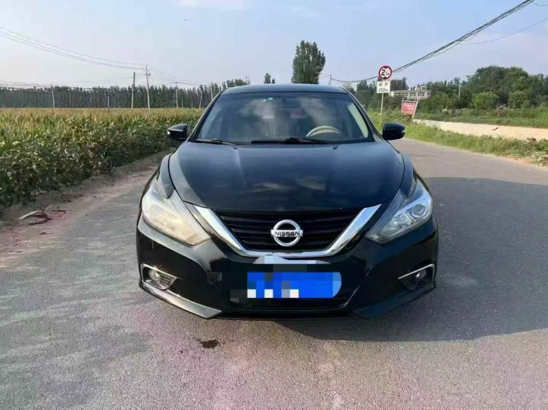 秦皇島17年日產天籟1