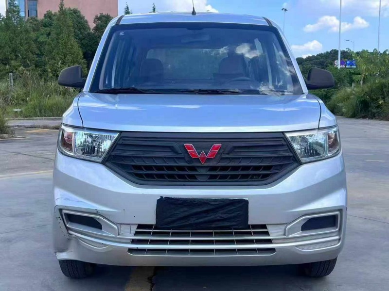 株洲21年五菱汽車宏光1