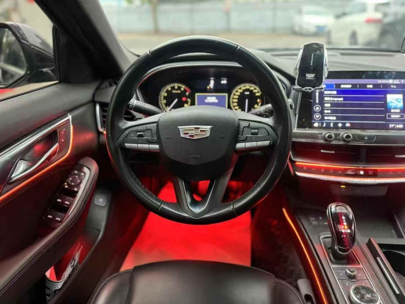 廣州20年凱迪拉克CT58