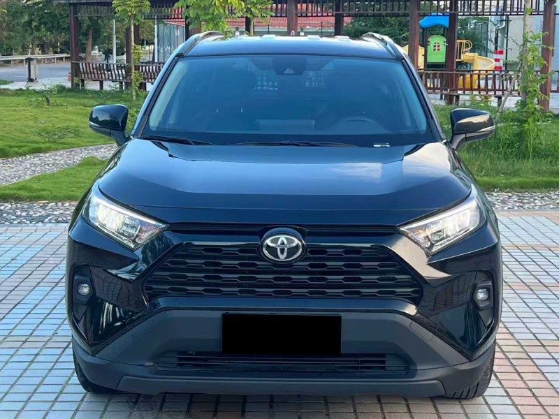 汕頭23年豐田RAV4榮放1