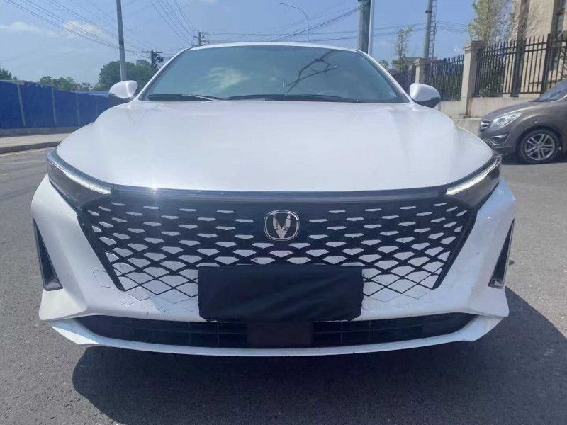 長沙23年長安汽車睿騁1
