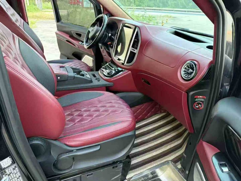 徐州19年奔驰威霆5