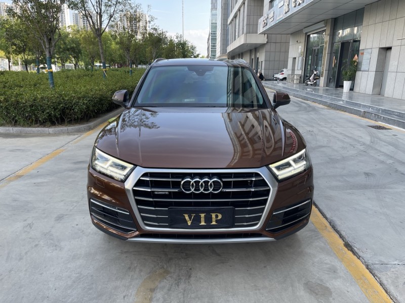 濟寧19年奧迪Q51