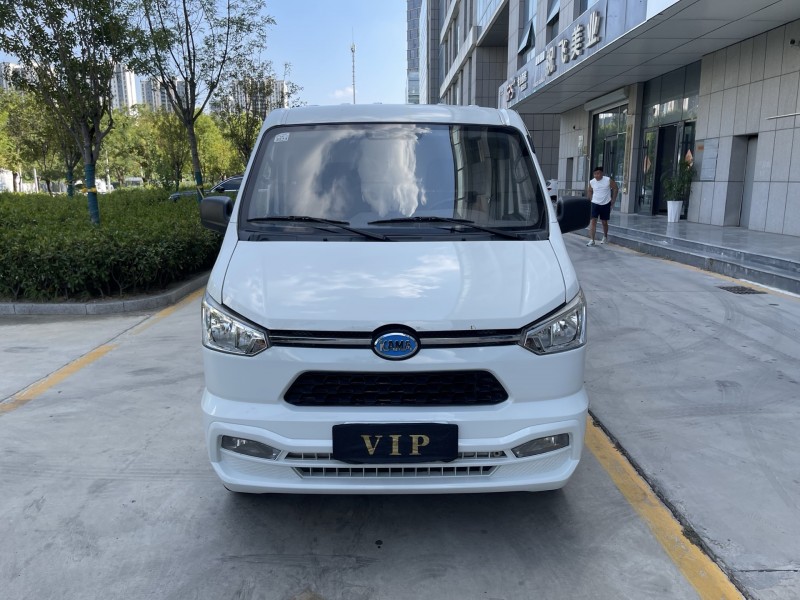 濟寧22年凱馬汽車駿航1