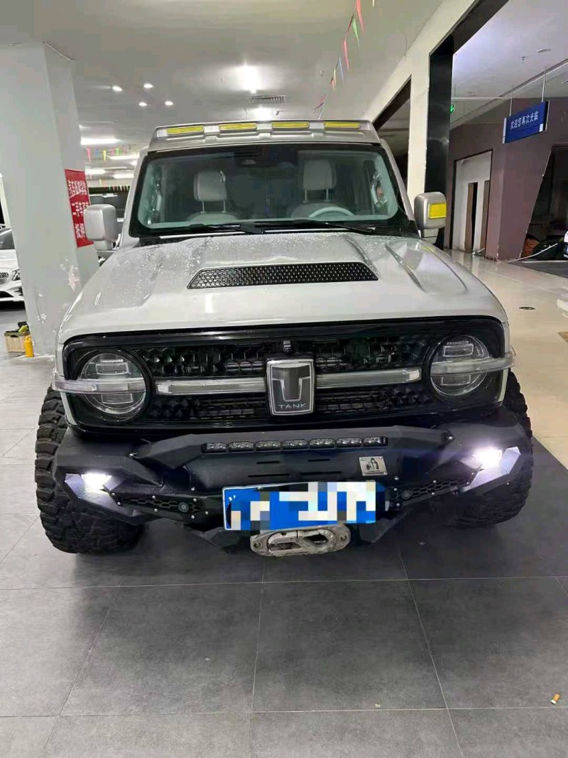 安慶22年長城汽車坦克1