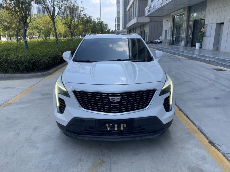 濟寧20年凱迪拉克XT41