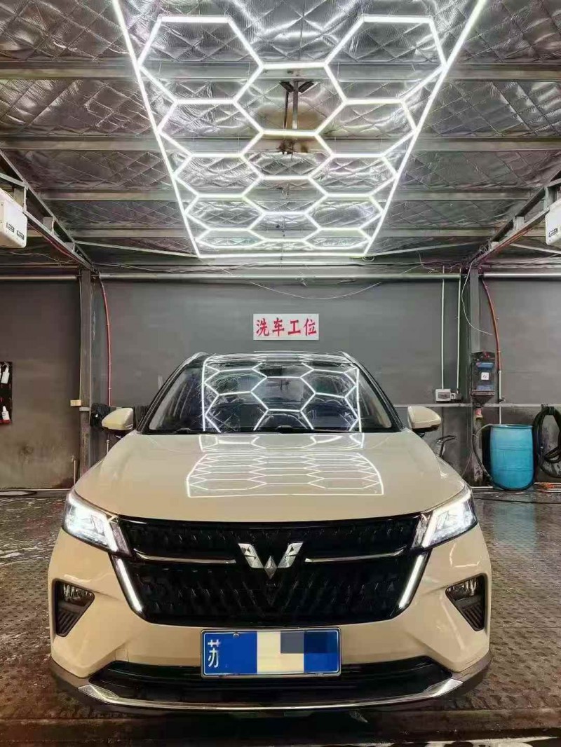 青島22年五菱汽車星辰1