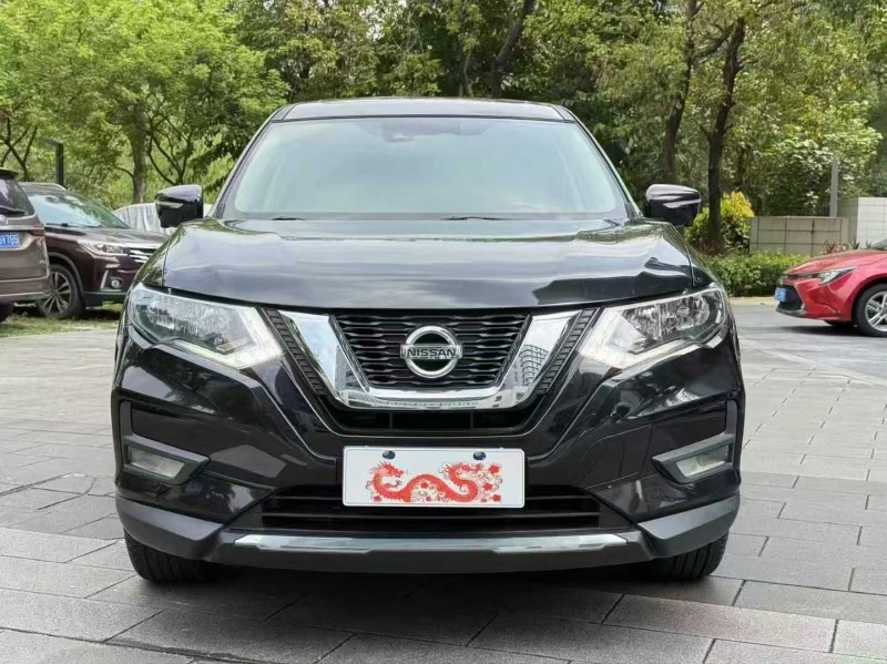 佛山21年日產奇駿1