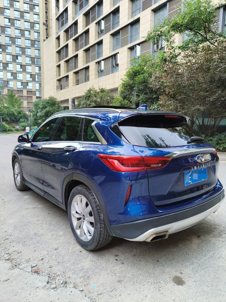 成都19年英菲尼迪QX509
