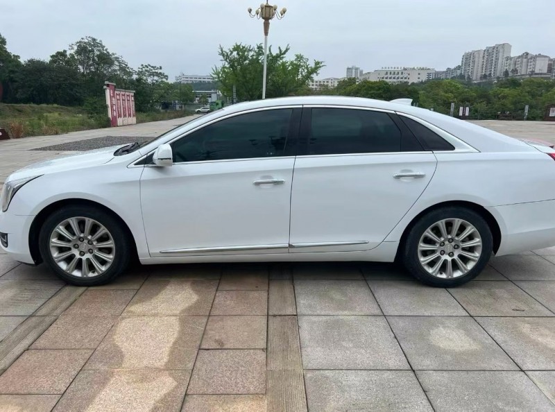 濟寧14年凱迪拉克XTS3