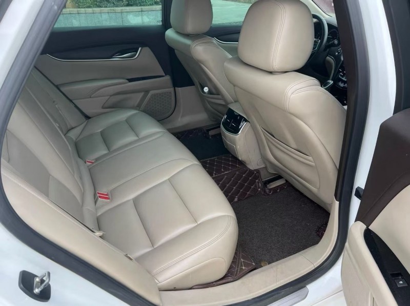 濟寧14年凱迪拉克XTS4