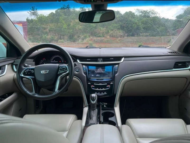 濟寧14年凱迪拉克XTS7