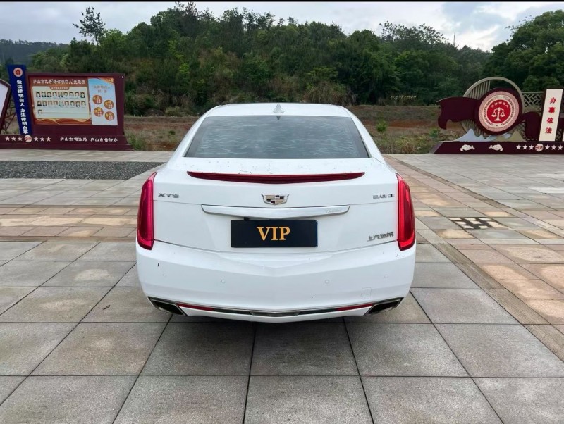 濟寧14年凱迪拉克XTS9