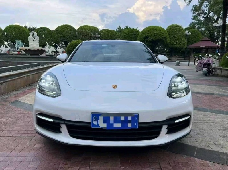 廣州19年保時捷帕拉梅拉1