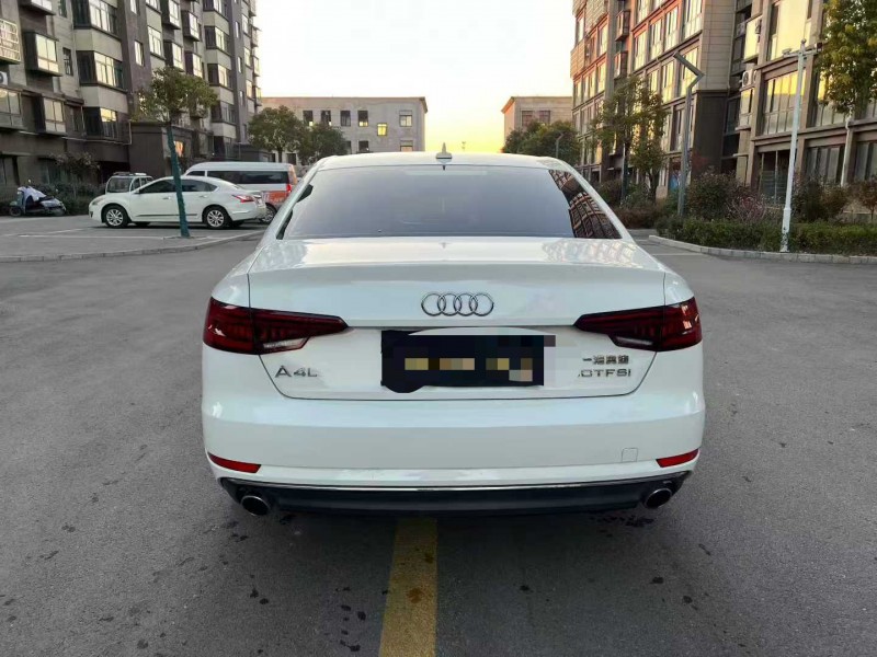徐州18年奥迪A4L9