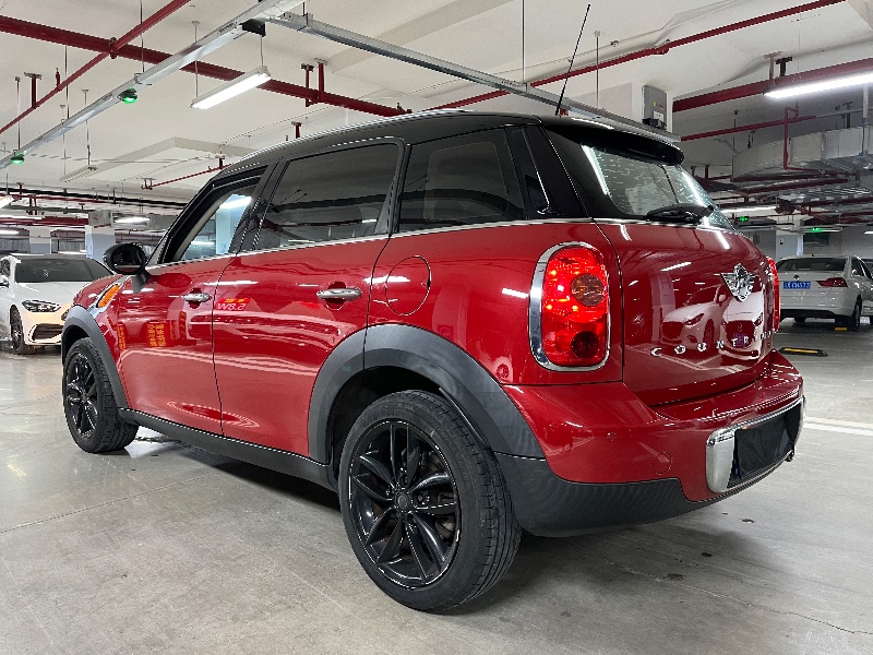 成都15年MINICOUNTRYMAN7